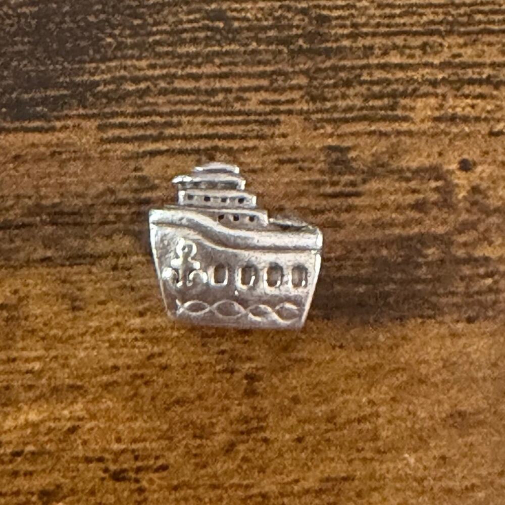 Pandora Retired Cruise Ship Charm
